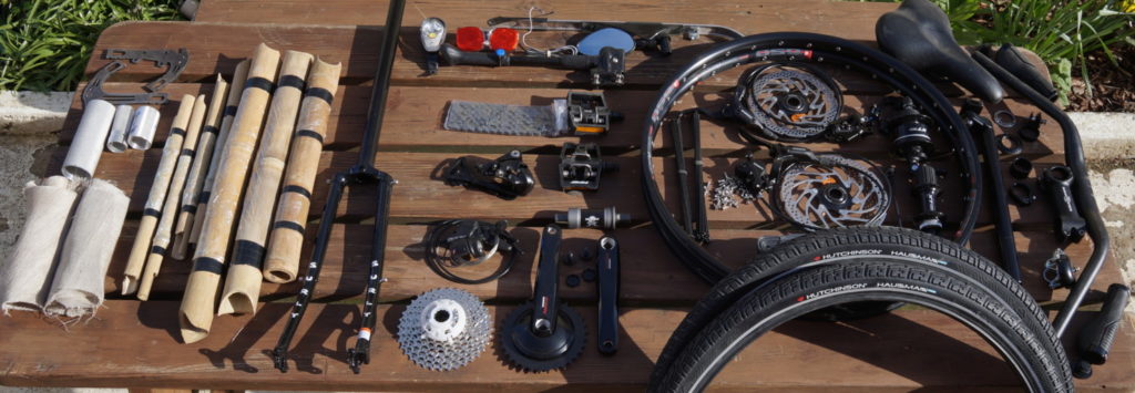 Un vélo complet en pièces détachées